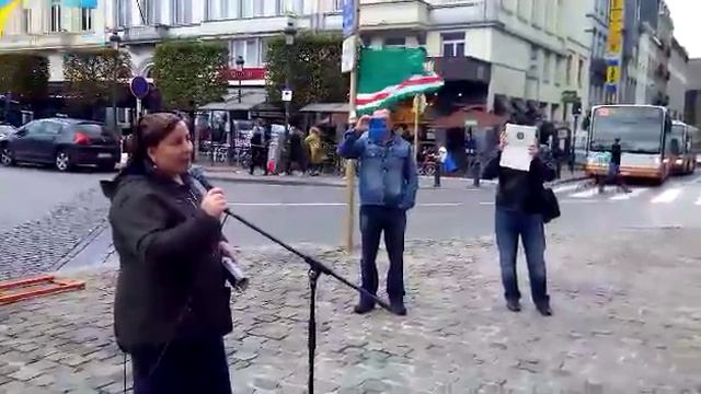 13 октября 2014 года столице Бельгии - Брюсселе состоялся фото выставка "Геноцид Чечении". смотреть онлайн