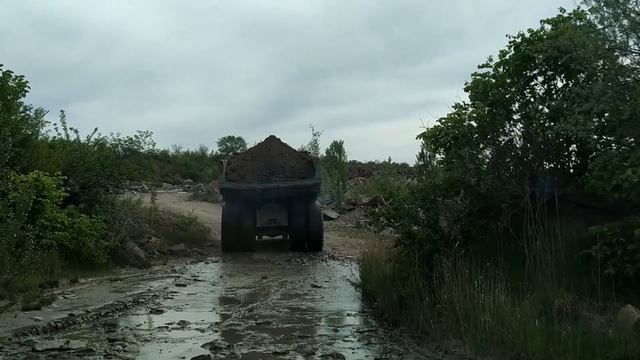 Карьер, где добывают гранит, из которого построено здание мавзолея в Москве смотреть онлайн