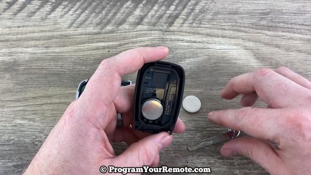 How To Change A Chevy Trax Remote Key Fob Battery 2018 - 2022 DIY Chevrolet Replacement Batteries смотреть онлайн