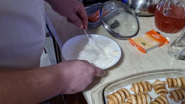 СОСИСКИ В ТЕСТЕ ОТ ВИТАСИКА, ВИТАЛИК НА КУХНЕ, НОЧНАЯ МЕТЕЛЬ,ВЛОГ смотреть онлайн