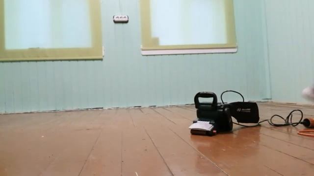 5. Ремонт пола на даче. Выравниваю доски по разметке. смотреть онлайн