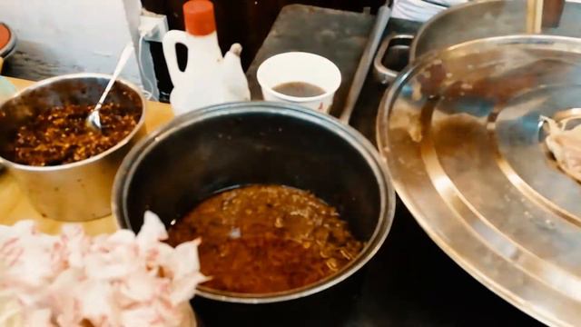 INSANELY DELICIOUS Zhangjiajie Hunan Food & Street Food [Small Girl Big World] смотреть онлайн