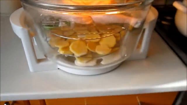 ПРИБОЛЕЛИ... КЛЮКВЕННЫЙ МОРС... КУРИЦА С КАРТОФЕЛЕМ В АЭРОГРИЛЕ... ВСЕМ ЗДОРОВЬЯ И УДАЧИ смотреть онлайн