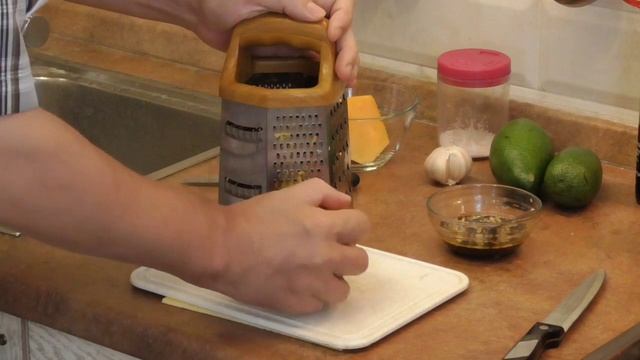 Салат из авокадо