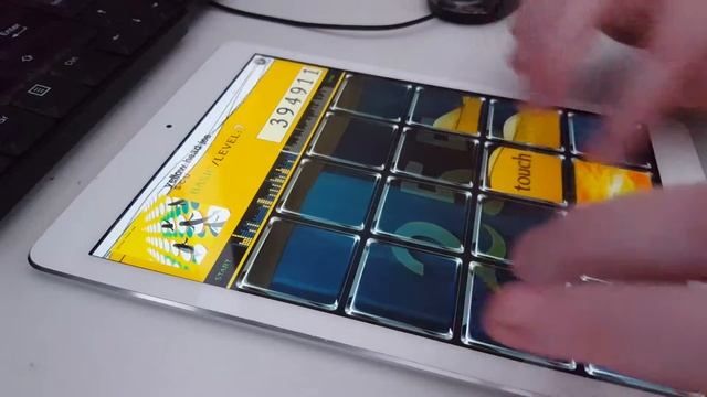 JukeBeat (Jubeat): Yellow Head Joe (Beginner Level 7) смотреть онлайн