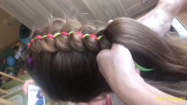 5 прядная коса с 2 лентами. Как плести косу. Коса с лентой. смотреть онлайн