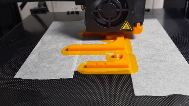 Ender 3, не прилипает к столу пластик PET-G смотреть онлайн