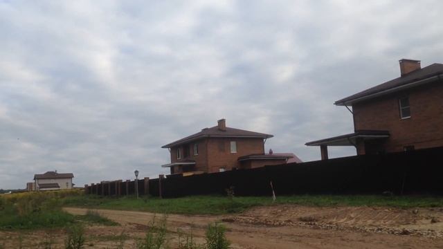 КвадроХаусы. Въезд в коттеджный поселок "Рублево - Медвенское" смотреть онлайн