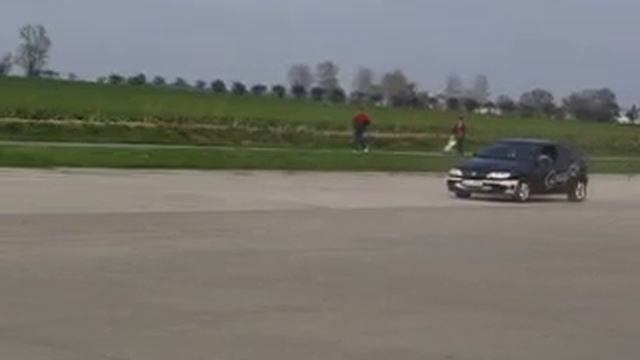 Renault Megane coupe vs Renault Megane coupe Drag Benesov sprinty смотреть онлайн