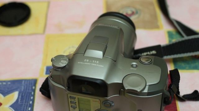 Слим делает обзор Olympus IS-31 смотреть онлайн