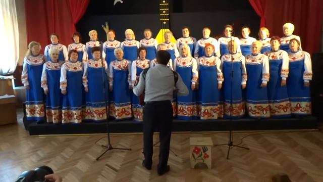 Комар, Над окошком месяц смотреть онлайн