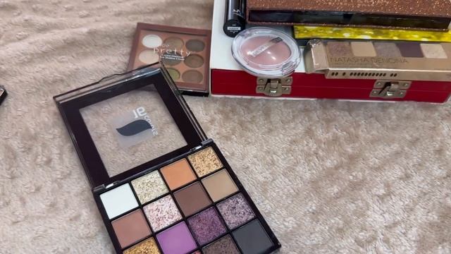 Что я привезла с собой из деревни?/новиночки?/спарклы. Бернович?#новинка #тени #лучшаякосметика