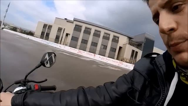 Vitesli Motosiklet Nasıl Sürülür? 5 Dk'da Öğrenme Garantili l Başlangıç Motoru смотреть онлайн