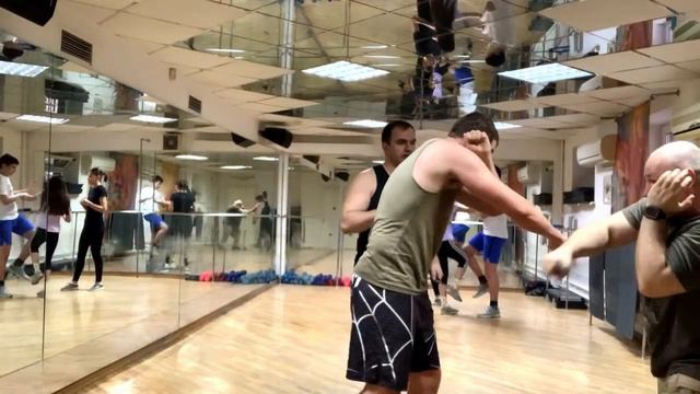 Танбо -как тренировочное оружие и средство самообороны смотреть онлайн