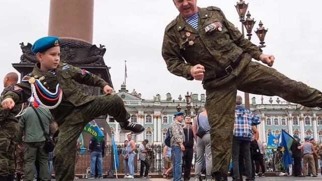 "ЖИВИ НА ПОЛНУЮ!"... (Фото Сергея Рыбежского (СПб), музыка - Dreaman (Дмитрия Руденко (Воронеж)) смотреть онлайн