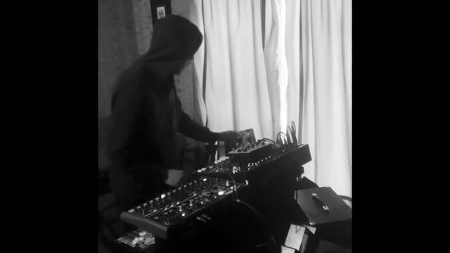 I Hate Models Sample Track смотреть онлайн
