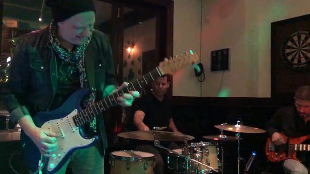 It's Your Thing ♠ 03.11.2019 ♠ Patrick's Pub смотреть онлайн