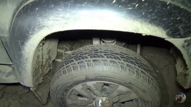 Стандартный УАЗ Патриот засадили в грязь. 17.10.2016 смотреть онлайн