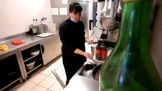 кому LOVE STORY, а мне баклажаны на дурняк?, ИТАЛИЯ, чего ждать смотреть онлайн