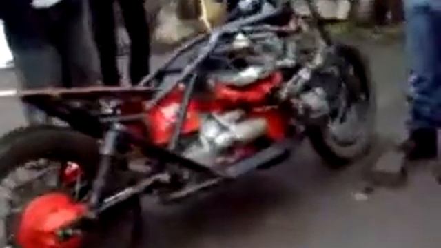Мотоцикл с движком от ваз 2106 YouTube 360p] смотреть онлайн