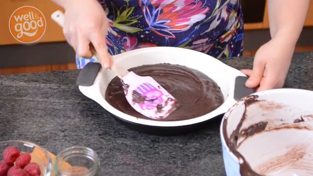 Gluten Free, Allergen Free Vegan Chocolate Mousse Cake смотреть онлайн