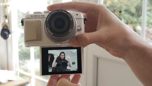 Olympus Pen E-PL7 hands-on video смотреть онлайн