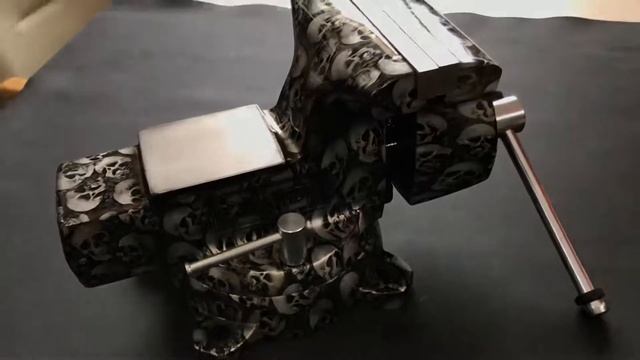 Аквапринт слесарных тисков в Черепа смотреть онлайн