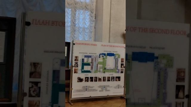 В зале Эрмитажа смотреть онлайн