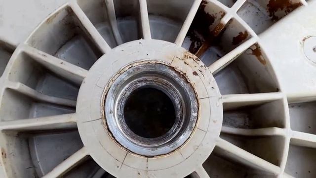 Заклейка бака стиральной машины Атлант и установка подшипников. Продолжение. смотреть онлайн