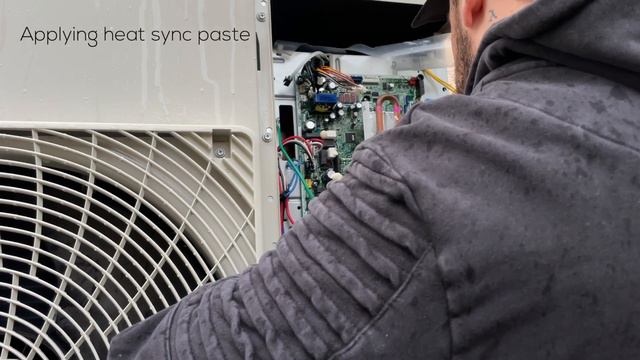 Repairing DAIKIN U2 ERROR смотреть онлайн
