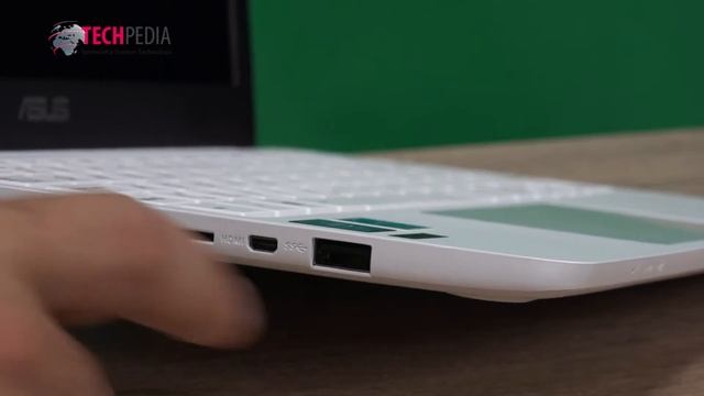 Technologicky vyspelý 11,6 palcový notebook ASUS E200HA смотреть онлайн
