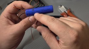 Автономный уличный фонарь на солнечной батарее. Замена аккумуляторной батареи и доработка.