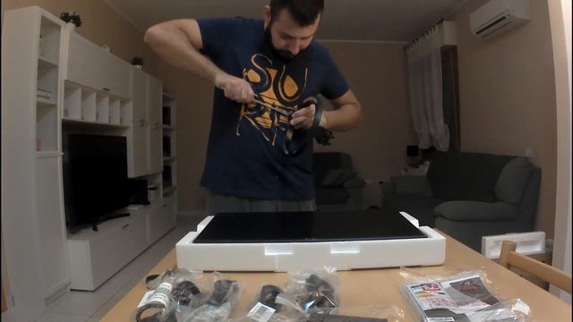 Unboxing+Montaggio Monitor econimico della Acer adatto per gaming ufficio! смотреть онлайн