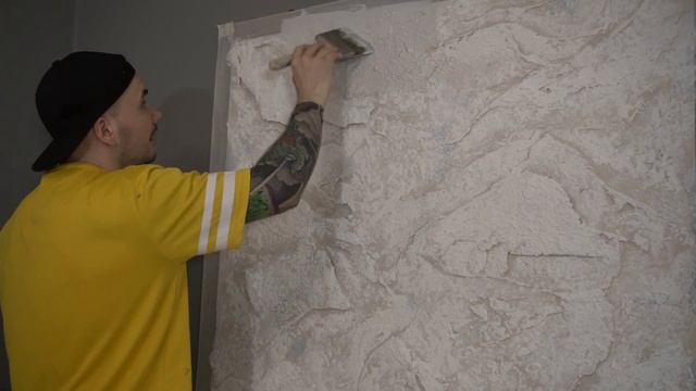Wall design / how to make a stone wall from decorative plaster смотреть онлайн