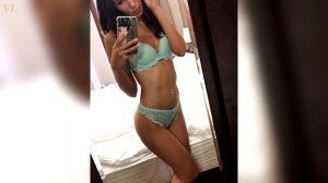 ДЕВУШКИ В НИЖНЕМ БЕЛЬЕ