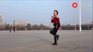 Танцует Цин Цин