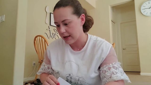 Американская школа онлайн . Часть 3 . Выдача компьютера , материалов и канцелярии. смотреть онлайн