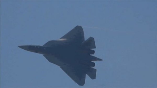 Sukhoi Su-57 - Takeoff, sound, maneuvers, in action