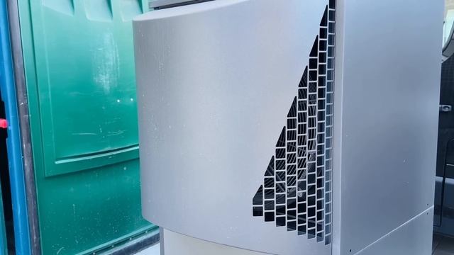 Пришли в гости, а хозяин убежал. смотреть онлайн