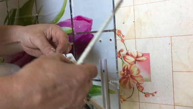 Пример 132. Ставим розетку на кухне над столом смотреть онлайн