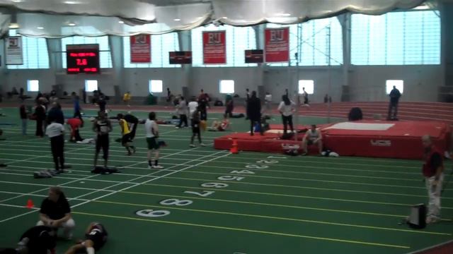 Jan 29/11 - Terrier Invite - Men 200m (Max Esposito) *BU Alum смотреть онлайн