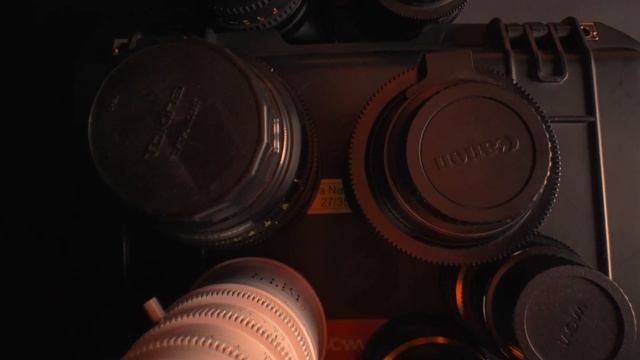 Лучший объектив для макро кадров LAOWA 24MM 2X Macro PeriProbe LENS CINE PL