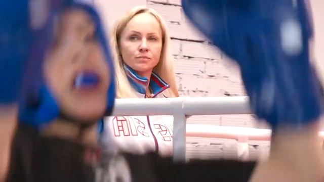 Уходим от стереотипов: девочки в кикбоксинге смотреть онлайн