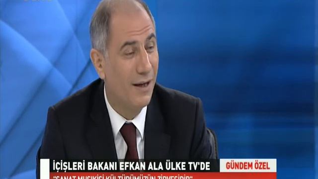 EFKAN ALA CANLI YAYINDA ŞİİR OKUDU смотреть онлайн