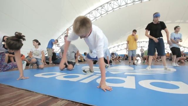 Z GAMES Master class break dance with BBoy Robin смотреть онлайн