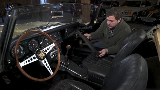 How To Spot: An Original Jaguar E-Type смотреть онлайн