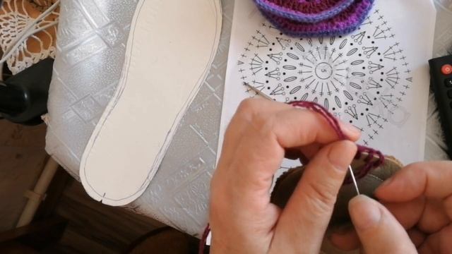 Стельки своими руками, для тапочек, связанных крючком. смотреть онлайн
