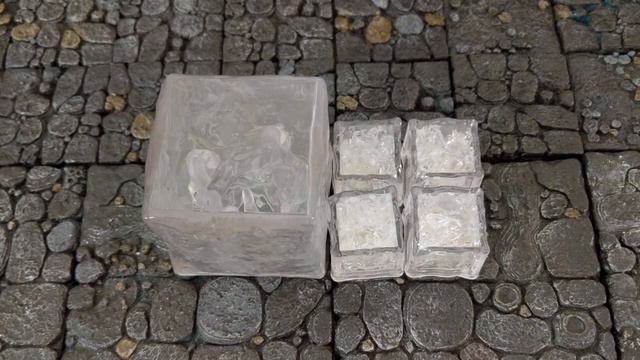 LED Ice Cube Juvenile Gelatinous Cubes смотреть онлайн