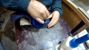 Как легко и просто отремонтировать заделать сбитый,стёртый носок обуви