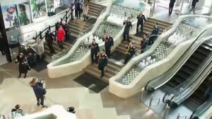 С 8 Марта  《Королева красоты》поздравляет ансамбль Росгвардии РФ